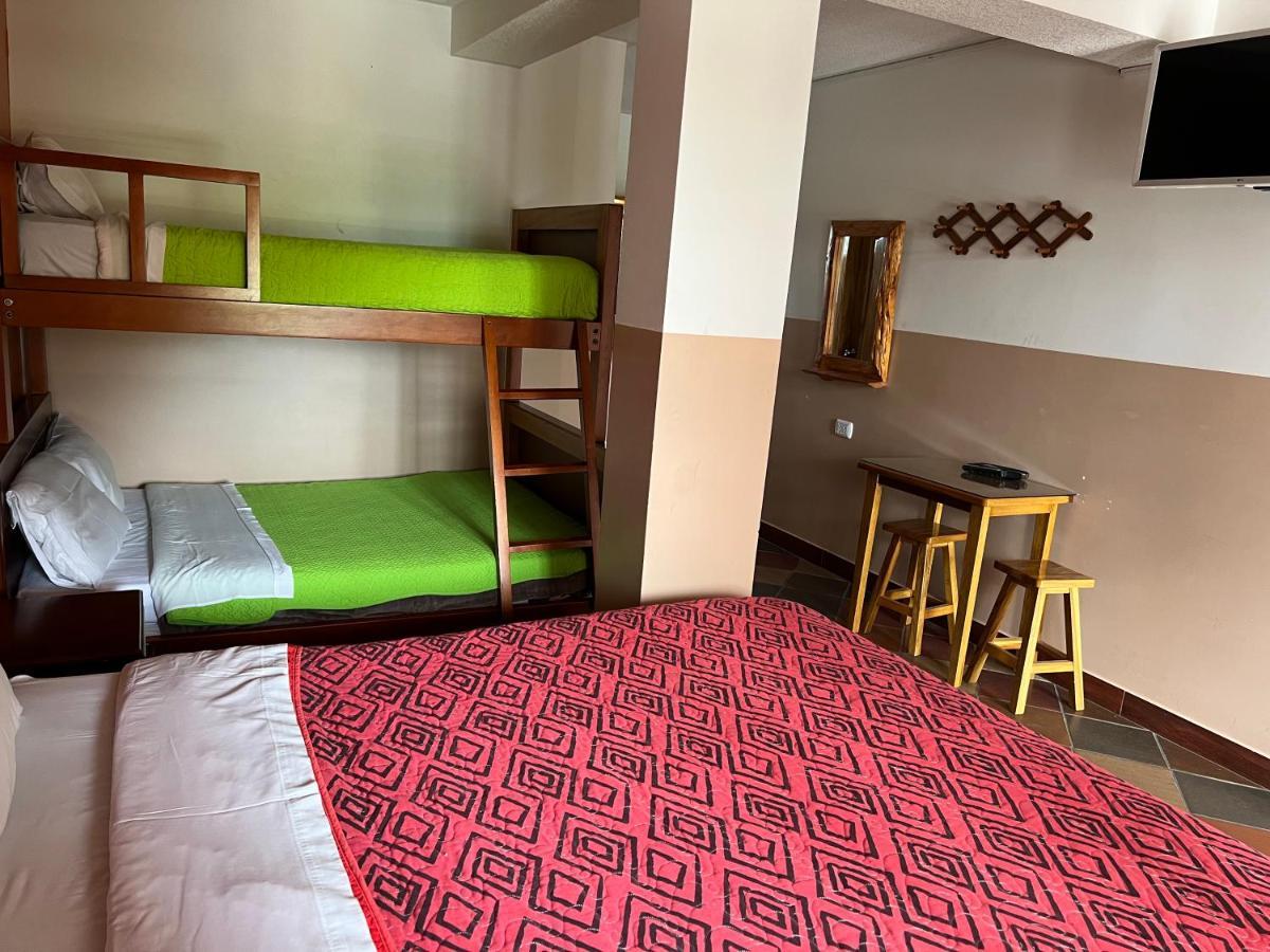 Hostal Alpachaca - New Quito Airport Tababela Bagian luar foto